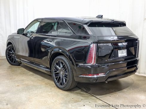 New 2026 Cadillac Escalade IQ Sport 1 w/ LPO, ONYX Package image 7