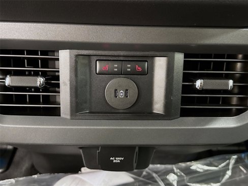 New 2025 Ford F250 Lariat w/ Chrome Package image 26