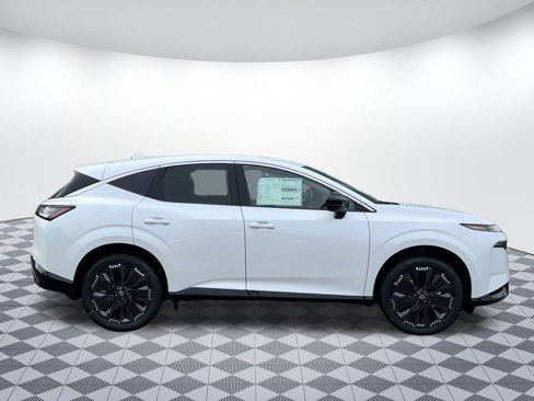 New 2025 Nissan Murano Platinum w/ Cargo Package image 2