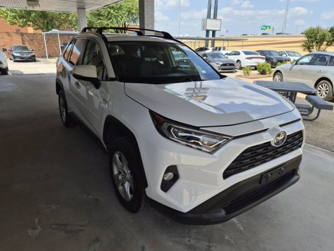 Used 2021 Toyota RAV4 XLE image 8