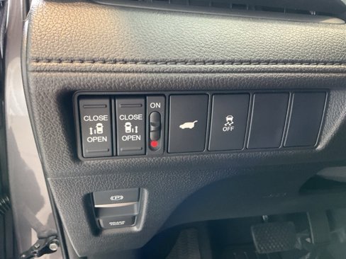 New 2026 Honda Odyssey EX-L image 9