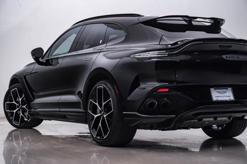 Used 2025 Aston Martin DBX 707 image 9