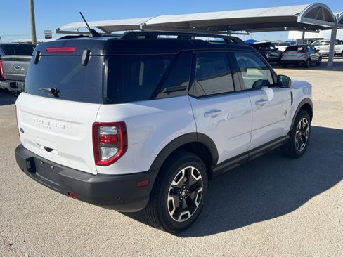 New 2024 Ford Bronco Sport Outer Banks w/ Tech Package image 8