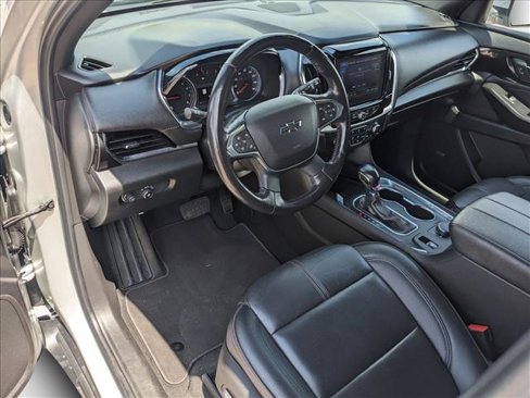 Used 2022 Chevrolet Traverse RS image 10