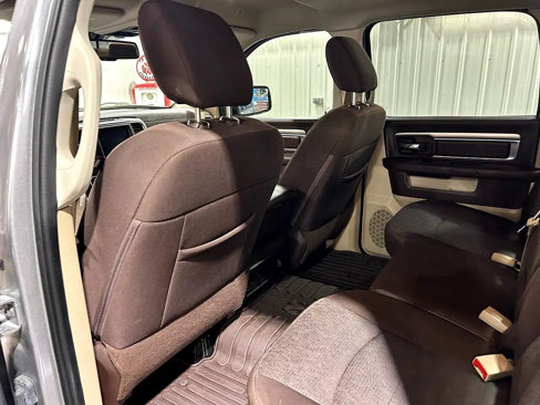 Used 2019 RAM 1500 Classic SLT w/ Luxury Group image 19