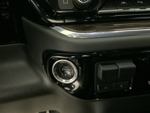 Used 2023 Chevrolet Silverado 1500 LT Trail Boss w/ Convenience Package II image 29
