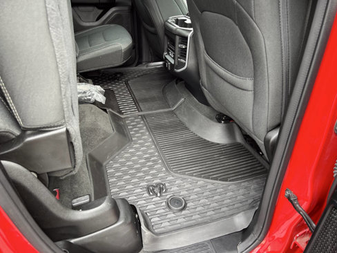 Used 2022 RAM 1500 Big Horn w/ Night Edition image 30