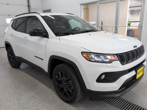 New 2025 Jeep Compass Latitude w/ Altitude Special Edition image 24
