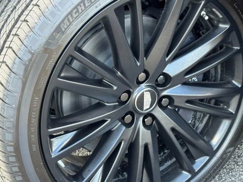 New 2026 Cadillac Lyriq V image 12