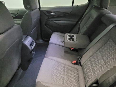 Used 2023 Chevrolet Equinox LT image 18