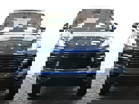 New 2025 Porsche Cayenne Coupe image 8