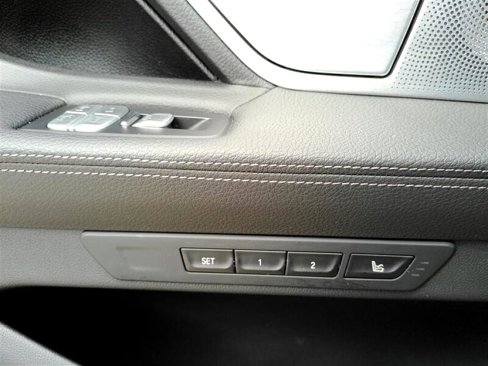 Used 2019 BMW 740i w/ Executive Package image 19