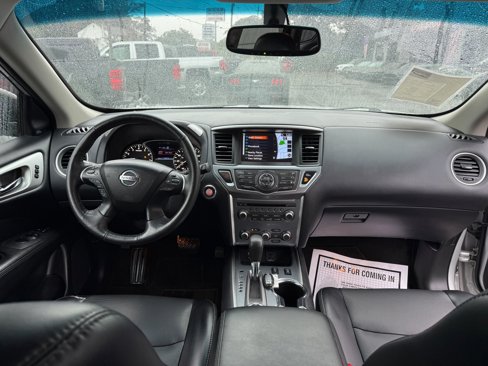 Used 2020 Nissan Pathfinder SL image 14