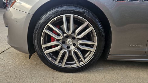 Used 2018 Maserati Ghibli GranLusso image 13