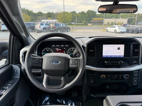 Used 2023 Ford F150 XLT image 12