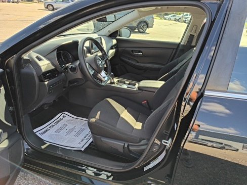 Used 2023 Nissan Sentra SV image 11