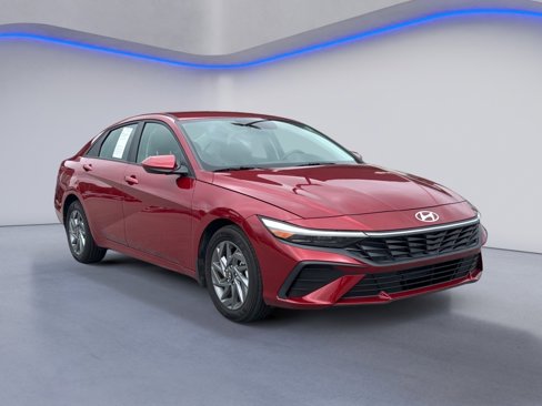 Certified 2024 Hyundai Elantra SEL image 4