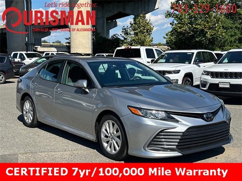 Used 2023 Toyota Camry LE image 1