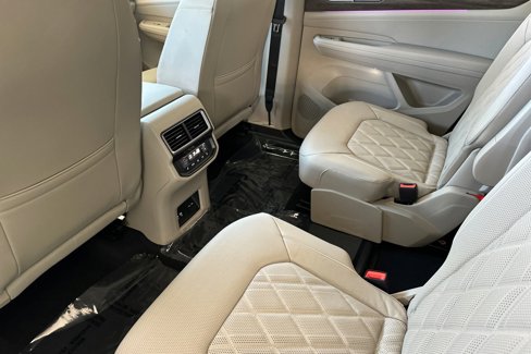 New 2025 Volkswagen Atlas SEL Premium R-Line image 11