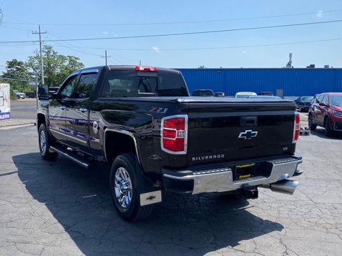 Used 2018 Chevrolet Silverado 3500 LTZ image 2