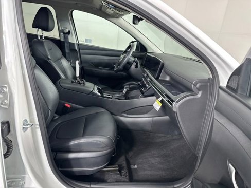 Certified 2025 Hyundai Tucson SEL image 48