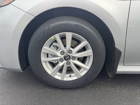 New 2026 Toyota Camry LE image 9