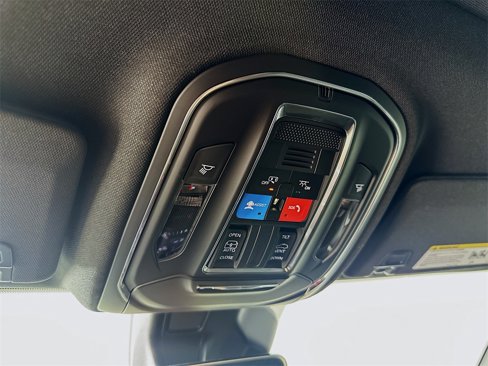 Used 2025 Jeep Grand Cherokee L Laredo image 33
