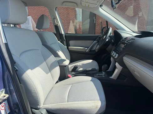 Used 2018 Subaru Forester 2.5i w/ Alloy Wheel Package image 9