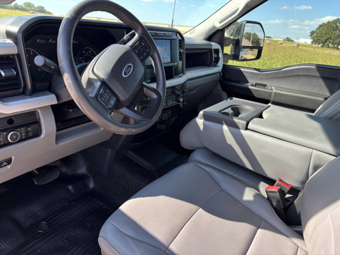 Used 2023 Ford F250 XL w/ FX4 Off-Road Package image 8