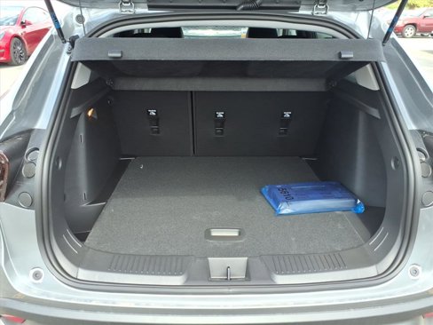 New 2025 Chevrolet Trax LT w/ LT Convenience Package image 9