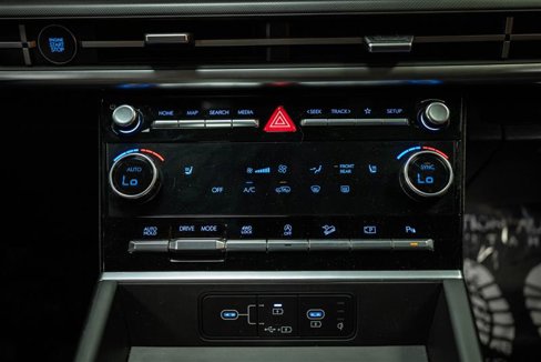Used 2025 Hyundai Santa Fe SEL image 23