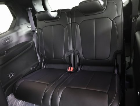 New 2025 Jeep Grand Cherokee L Limited image 10