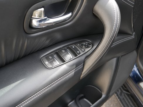 Used 2017 INFINITI QX80 4WD image 19