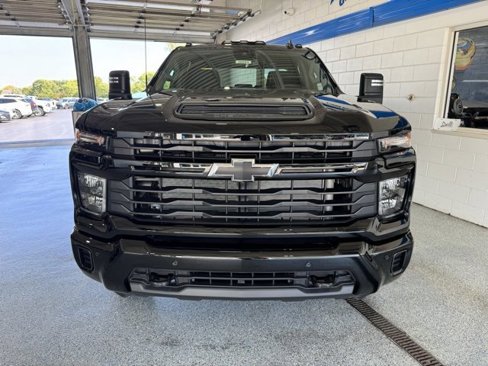 New 2026 Chevrolet Silverado 2500 Custom w/ Custom Value Package image 3