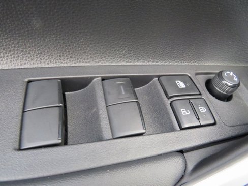 New 2025 Toyota Corolla Cross L image 37