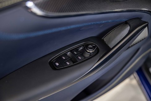 Used 2025 Aston Martin DBX 707 image 34