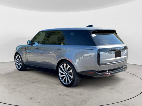 New 2025 Land Rover Range Rover Long Wheelbase SE image 6