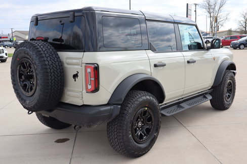 New 2025 Ford Bronco Badlands image 5