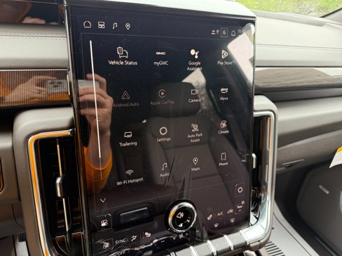 New 2025 GMC Yukon XL Elevation image 37
