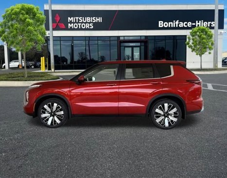 New 2025 Mitsubishi Outlander SE image 15