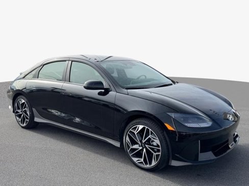 New 2025 Hyundai Ioniq 6 SEL image 2