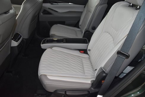 New 2026 INFINITI QX60 Autograph w/ Dark Cargo Package image 11