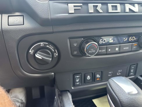 Used 2025 Nissan Frontier SV w/ SV Convenience Package image 18