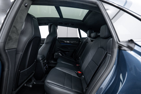 New 2025 Porsche Macan Turbo Electric image 26