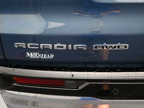 New 2026 GMC Acadia Denali image 17