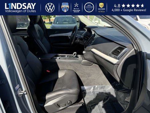 Used 2023 Volvo XC90 B5 Core w/ Protection Package Premier image 9