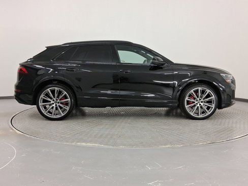 New 2026 Audi Q8 Prestige image 8