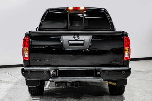 Used 2021 Nissan Frontier SV w/ Midnight Edition Floor Mats image 7