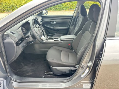 Used 2025 Nissan Sentra SV image 27