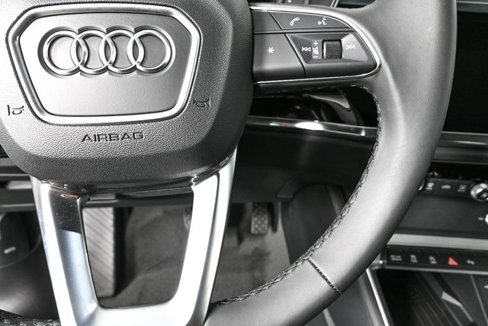 New 2025 Audi Q3 2.0T Premium Plus image 11